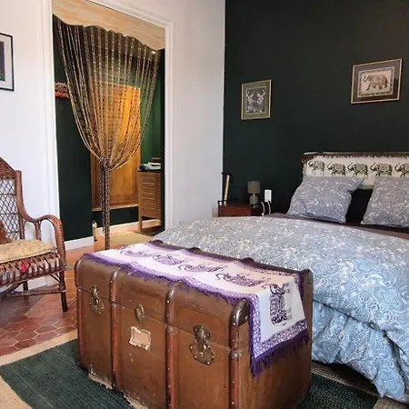 D'hotes Le Relais Des Marmottes En Luberon Lagnes