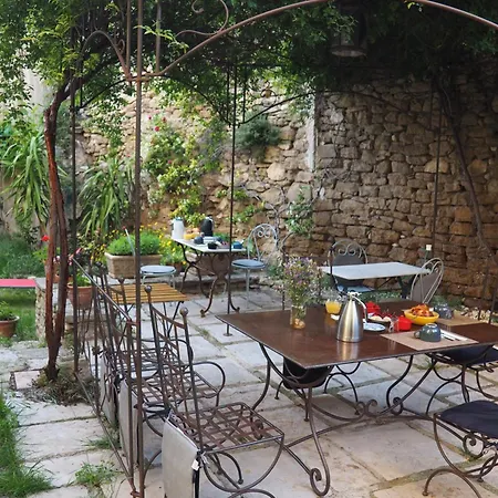 D'hotes Le Relais Des Marmottes En Luberon Bed & Breakfast