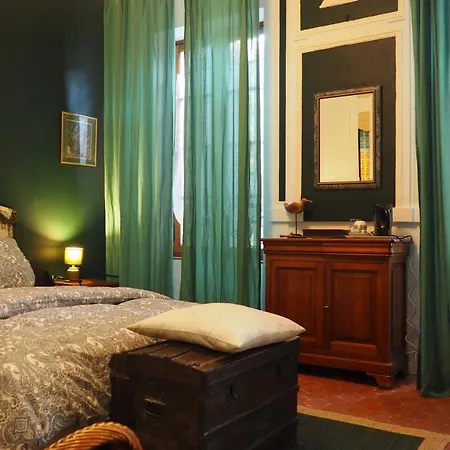 D'hotes Le Relais Des Marmottes En Luberon *