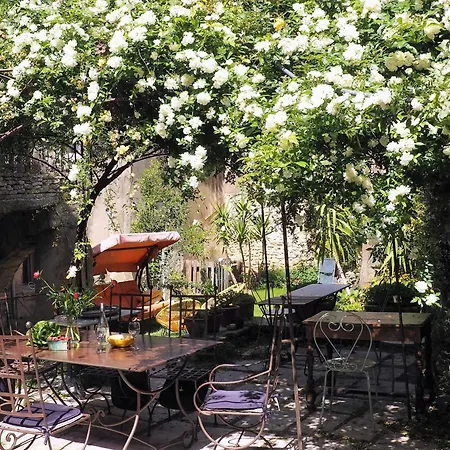 D'hotes Le Relais Des Marmottes En Luberon *